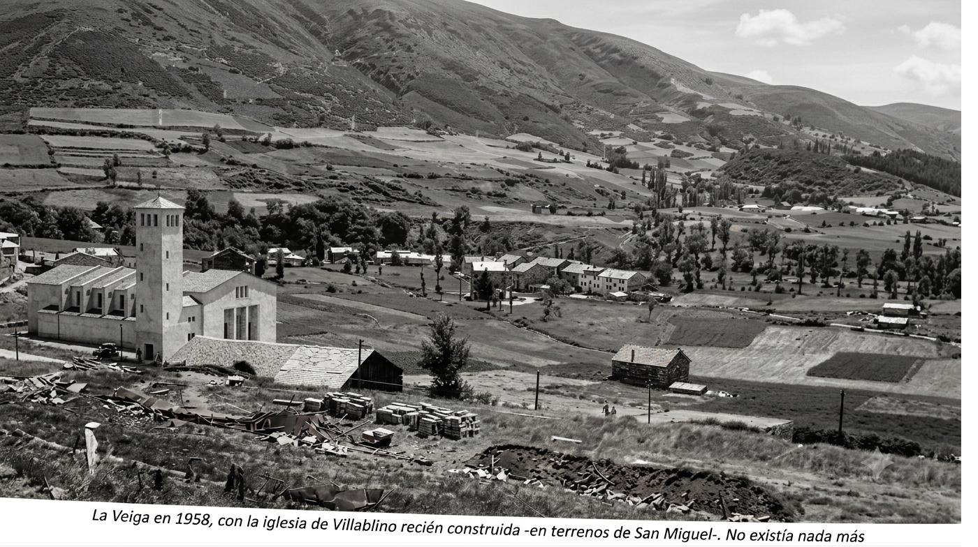 Vista panorámica de La Veiga en 1958, con la iglesia de Villablino recién construida y apenas nada más alrededor